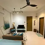 Homie Studio - 1 Room With Kitchen, Dining Table, Sofa, Tv With Pool And Free Wifii 500 Meter Dari Hospital Sultanah Bahiyah Alor Setar Kedah